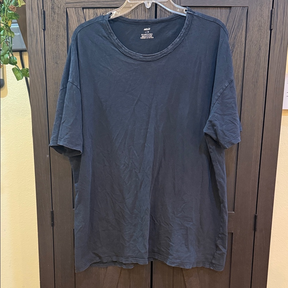 aerie Distressed Black Short Sleeve Crew Tee